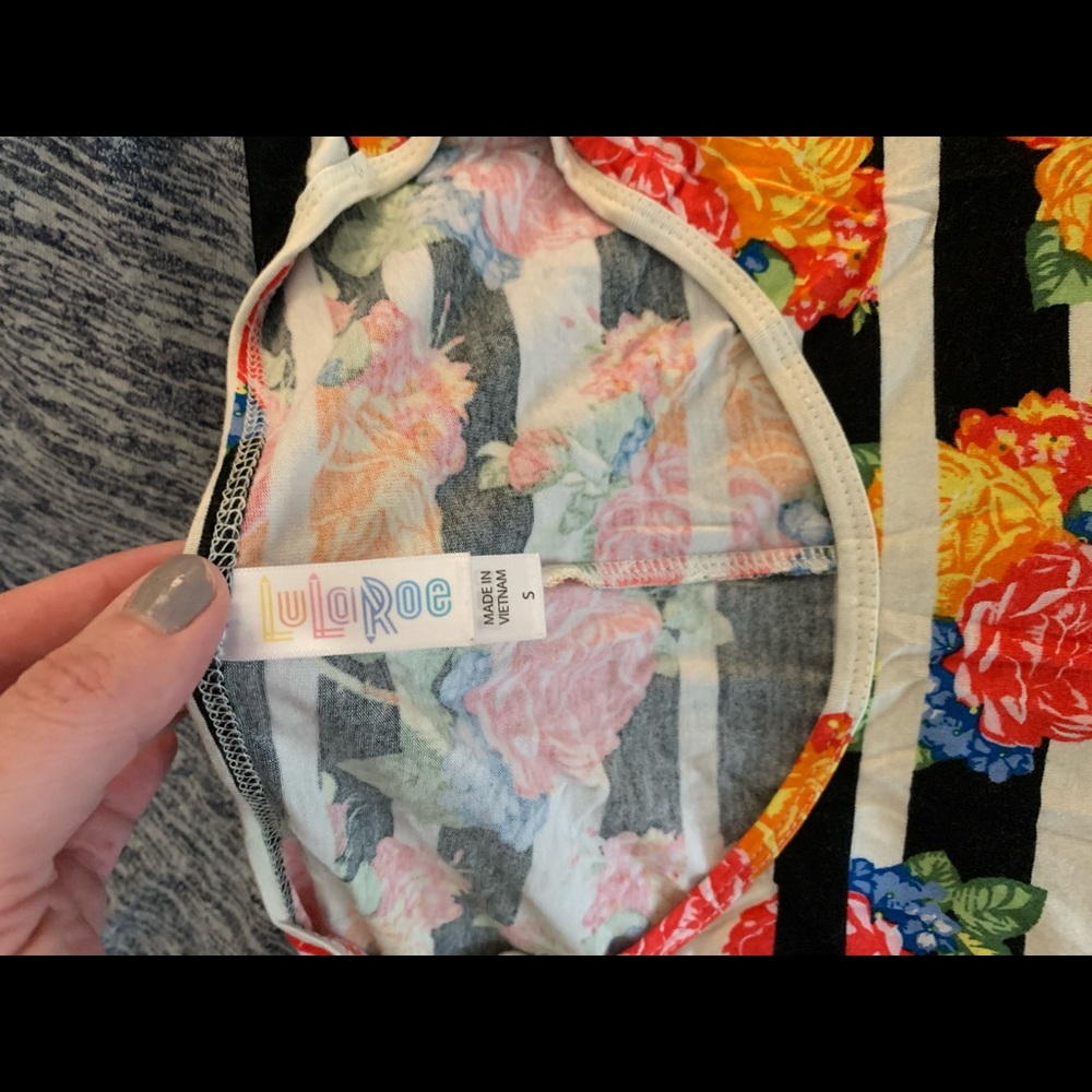 Lularoe - Picture 2 of 2